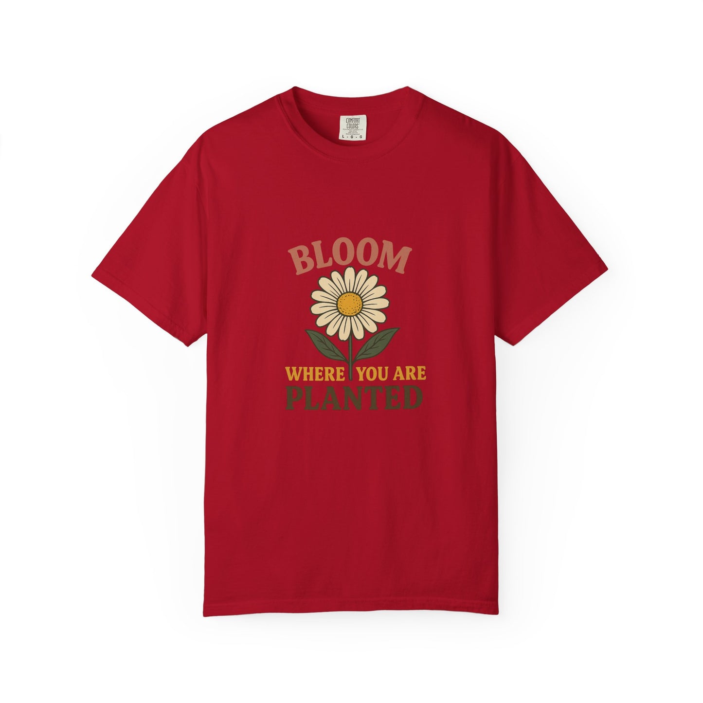 T-Shirt with Vintage Vibes Graphic Print