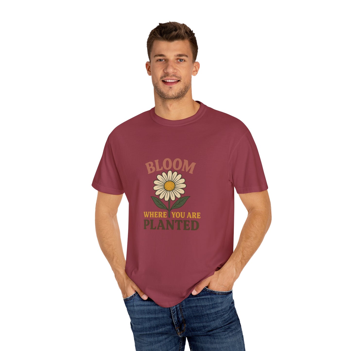 T-Shirt with Vintage Vibes Graphic Print