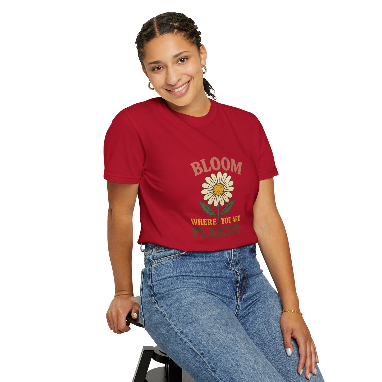 T-Shirt with Vintage Vibes Graphic Print