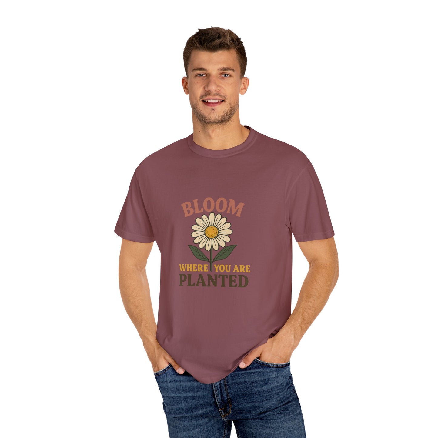 T-Shirt with Vintage Vibes Graphic Print