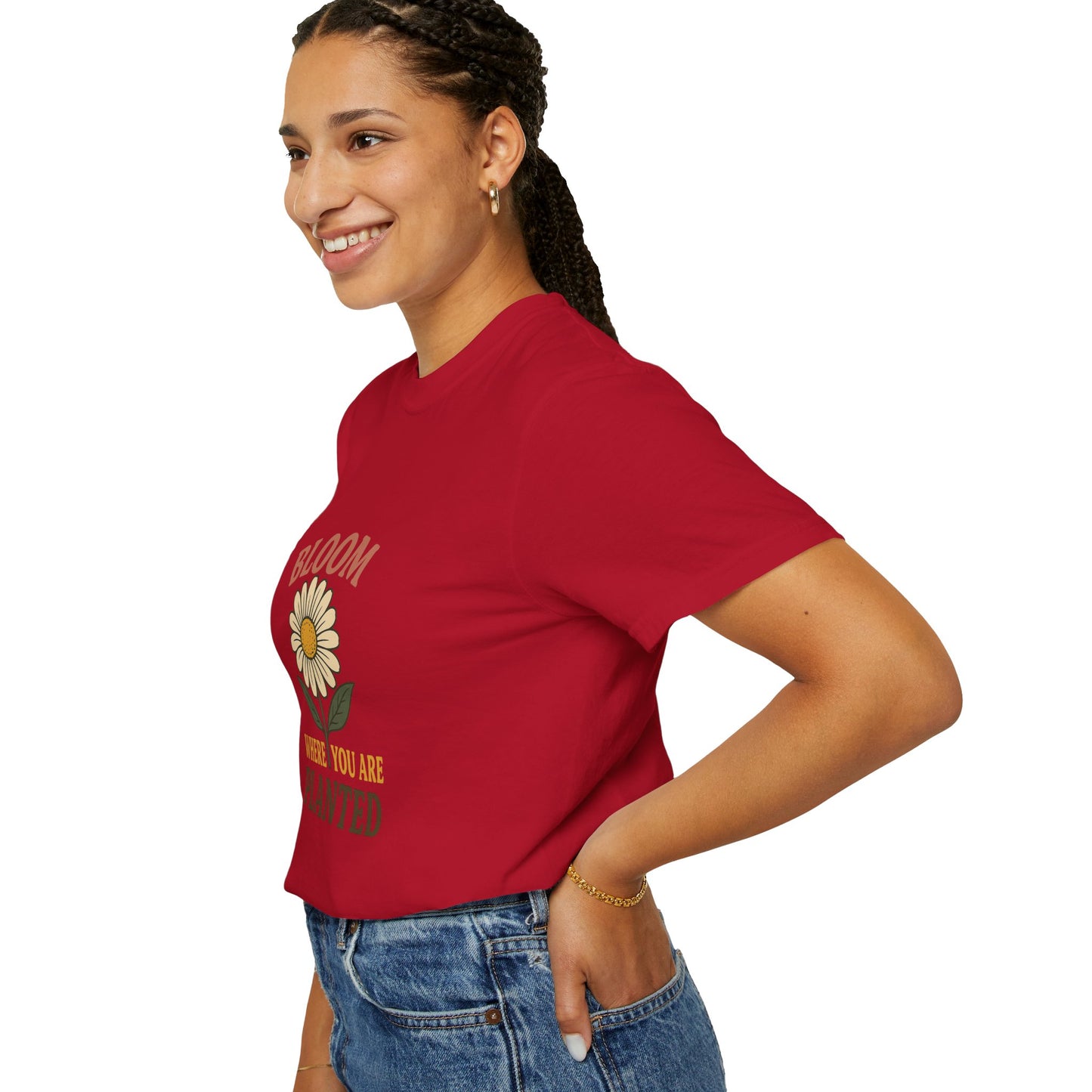 T-Shirt with Vintage Vibes Graphic Print